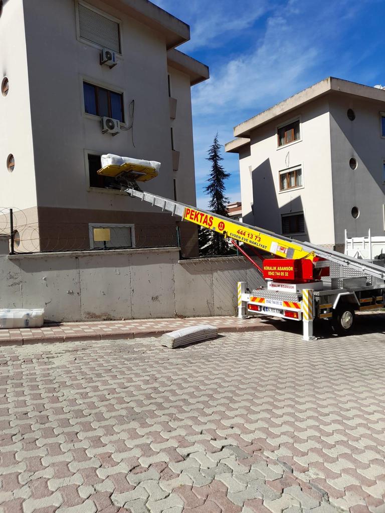 Parça Eşya Taşıma İçin Asansör Kiralama